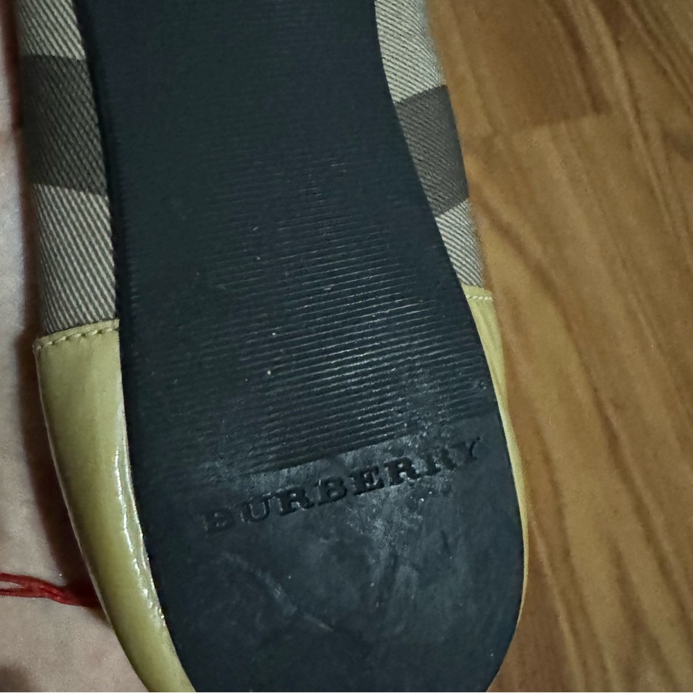 Burberry Nova Check Beige Patent Leather Ballet Flats Classic Preppy Old Money - Picture 4 of 9